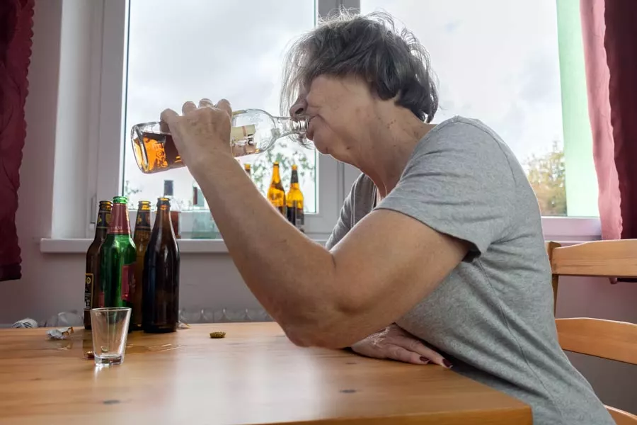 Risks of Low Blood Sugar and Alcohol